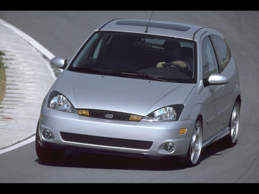 Ford Focus SVT 2002 года  (фото 10 из 98)